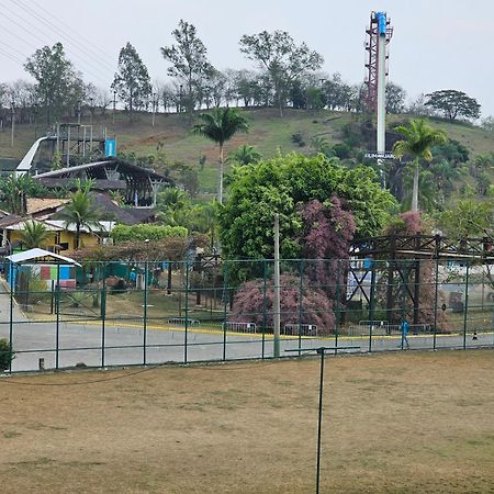 Flat Quartier Aldeia Das Aguas Park Resort Dorandia Luaran gambar